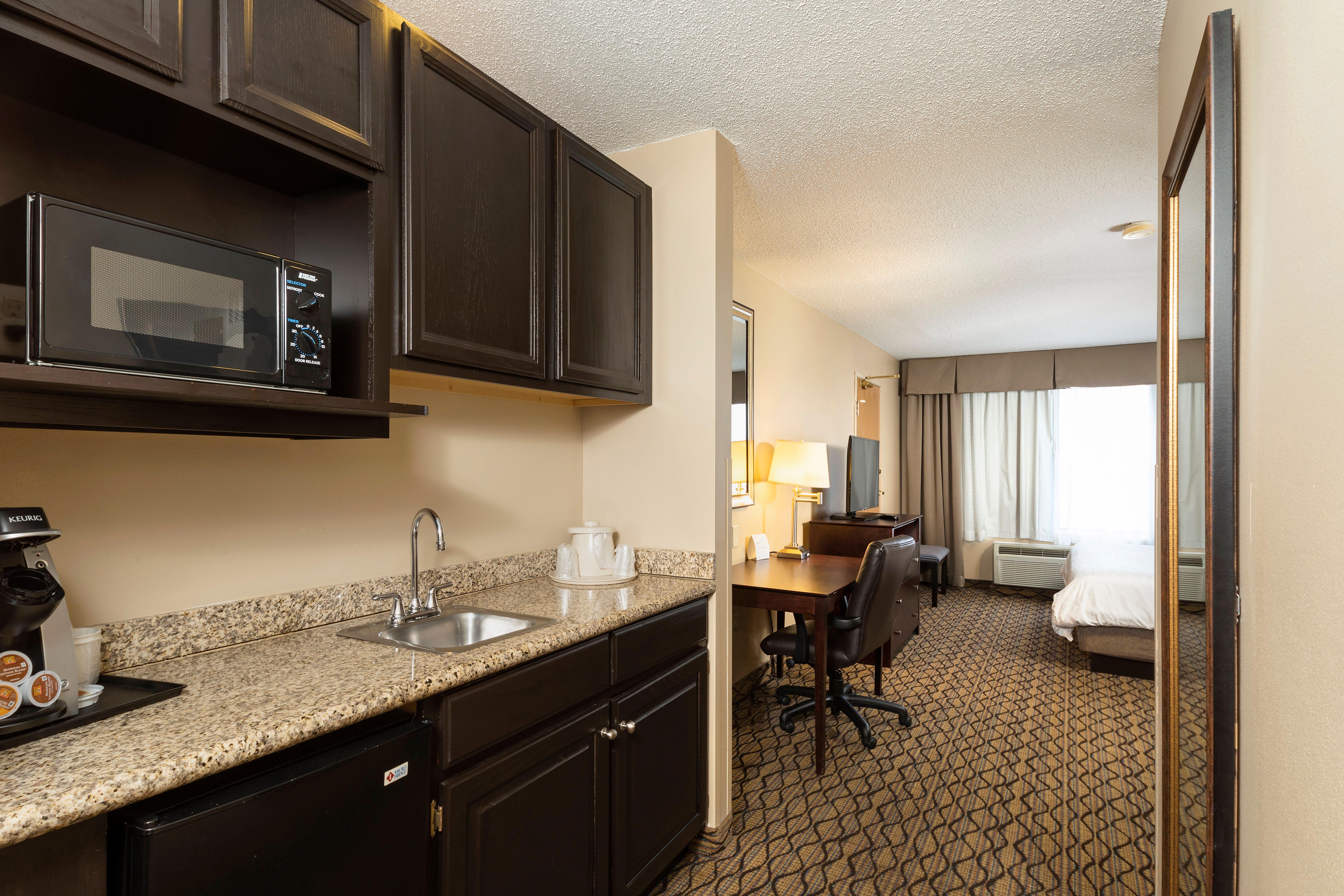 Holiday Inn Express Bloomington West By Ihg Dış mekan fotoğraf