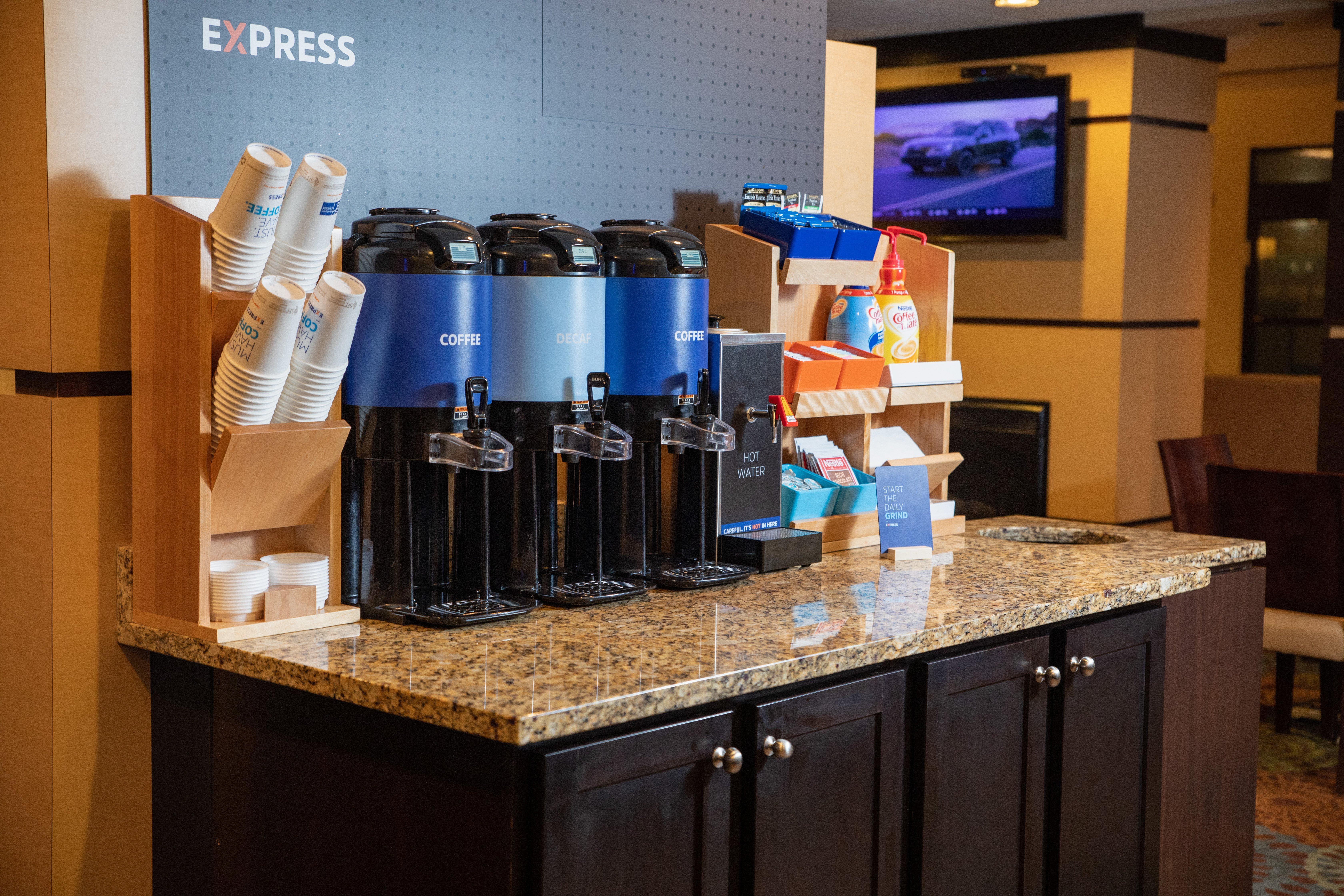 Holiday Inn Express Bloomington West By Ihg Dış mekan fotoğraf