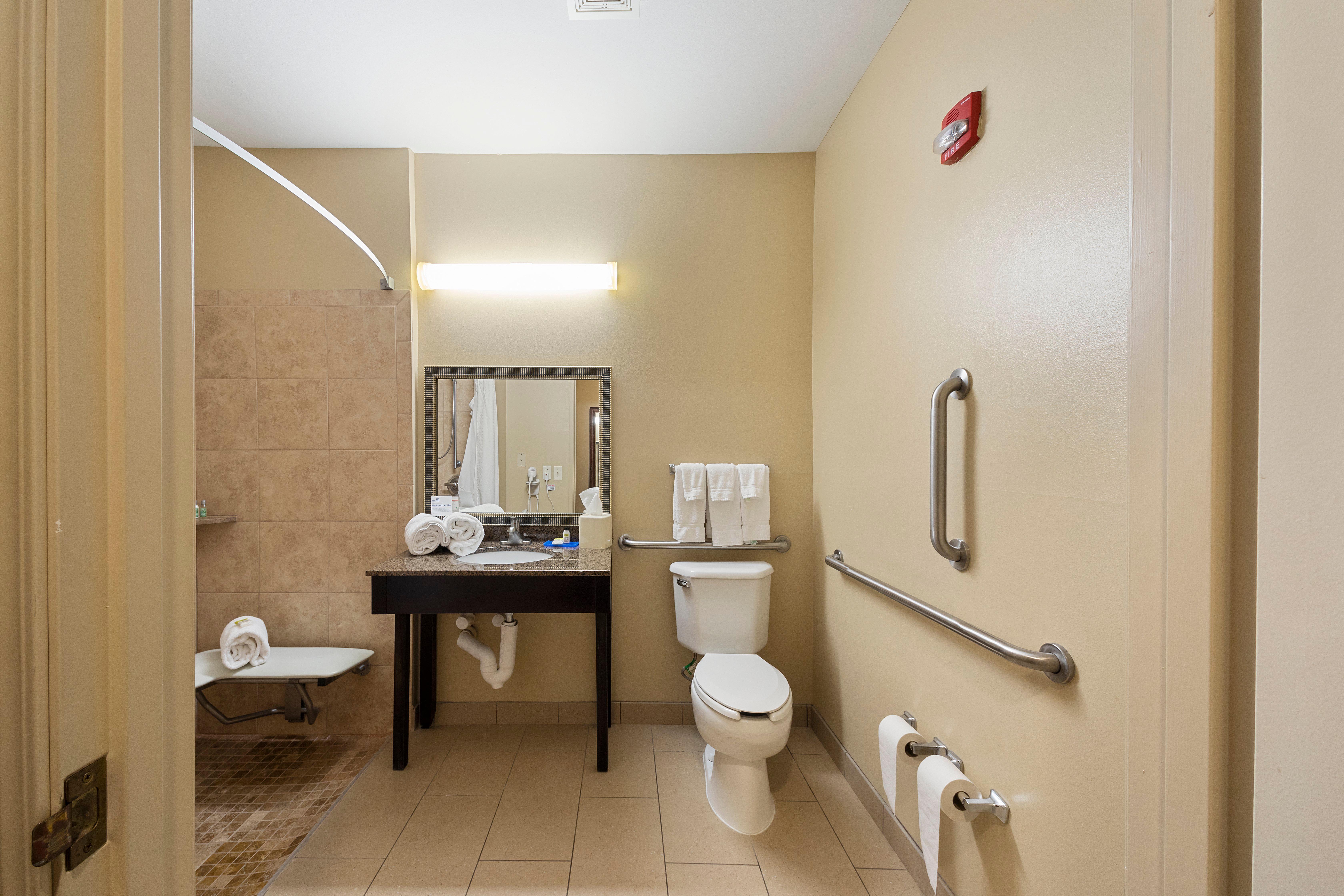 Holiday Inn Express Bloomington West By Ihg Dış mekan fotoğraf