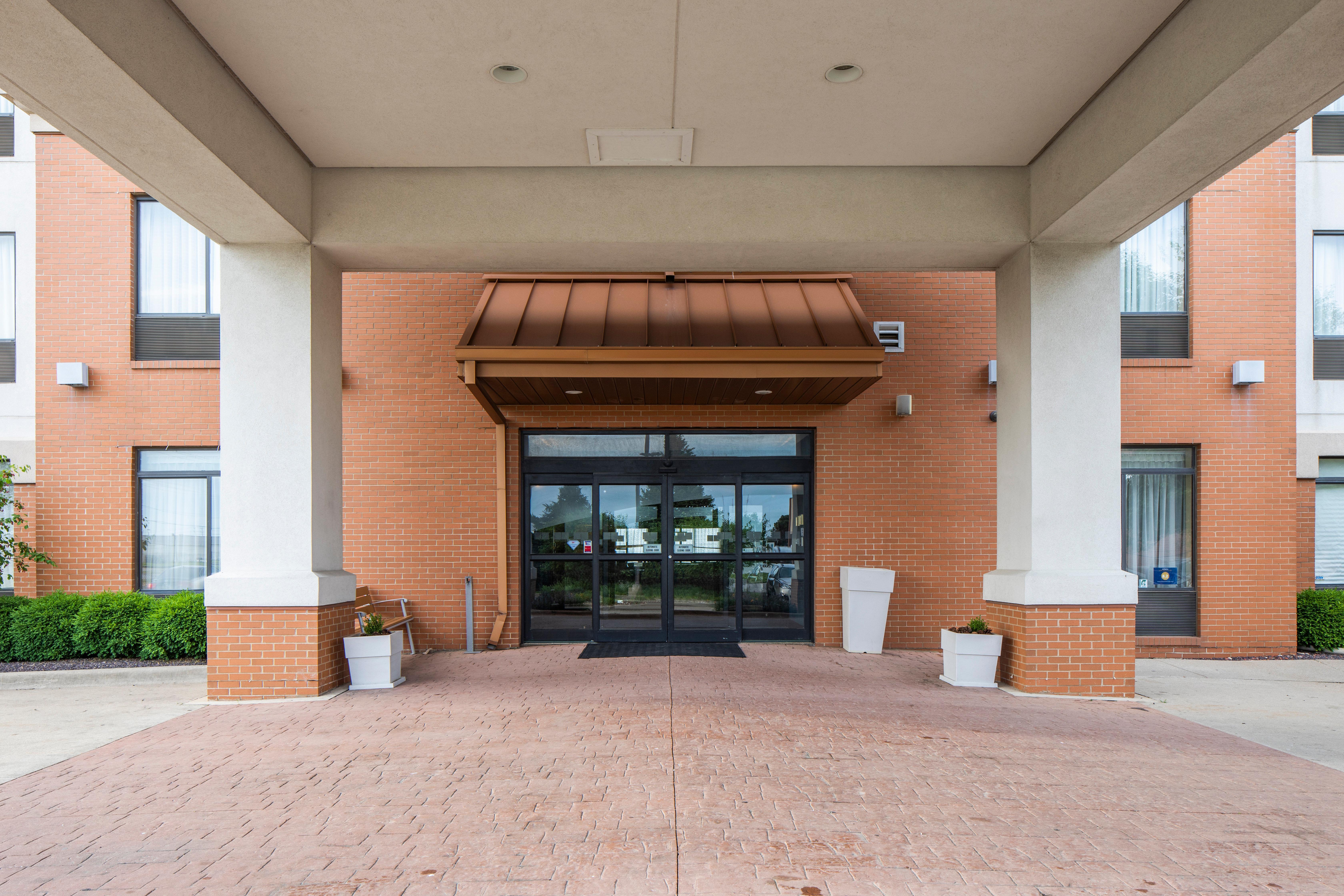 Holiday Inn Express Bloomington West By Ihg Dış mekan fotoğraf
