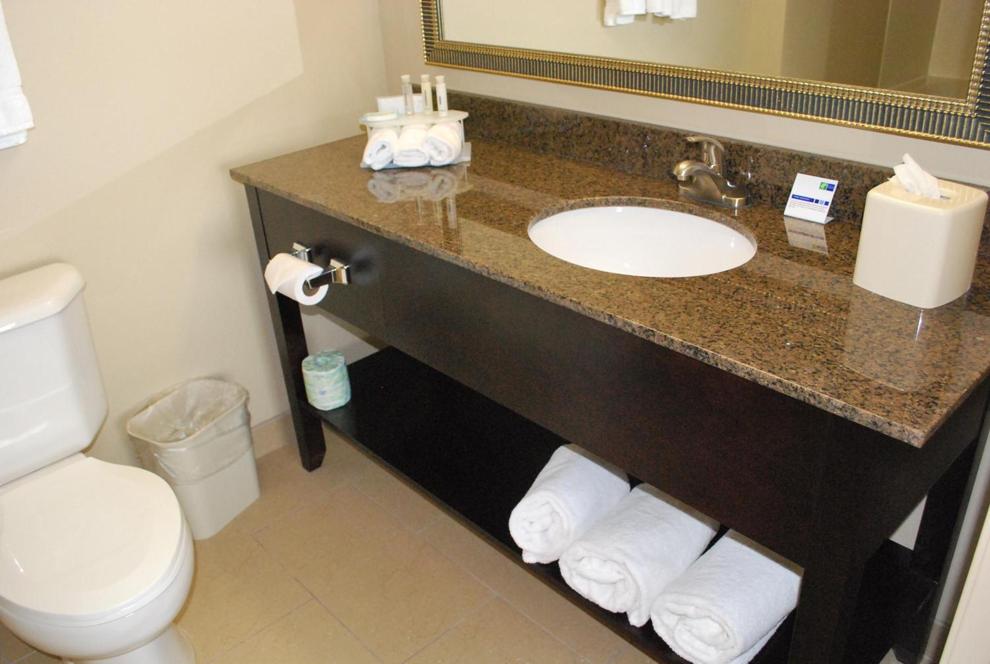 Holiday Inn Express Bloomington West By Ihg Dış mekan fotoğraf